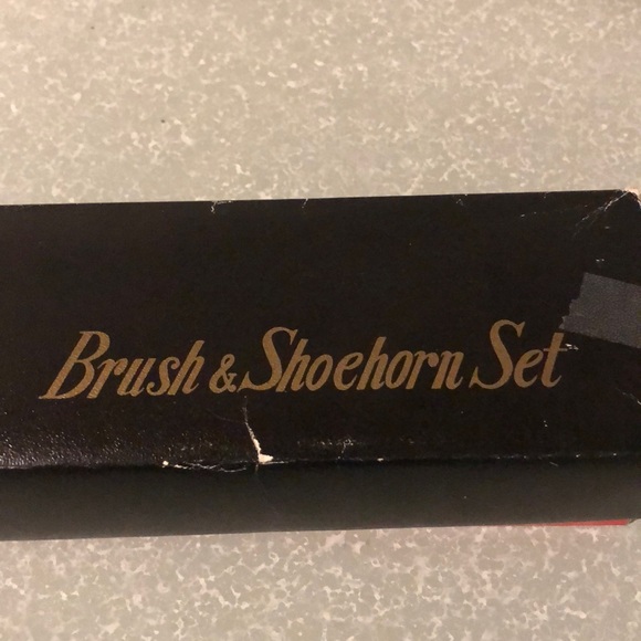 Vintage Jaguar Panther head Brush & Shoehorn set